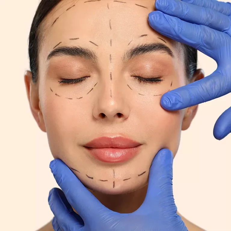 Lifting total du visage et du cou